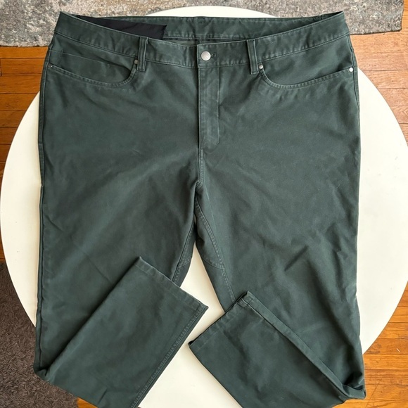 Lululemon Men’s ABC Skinny Fit Pant Utilitech Green 40x33 - Picture 1 of 9
